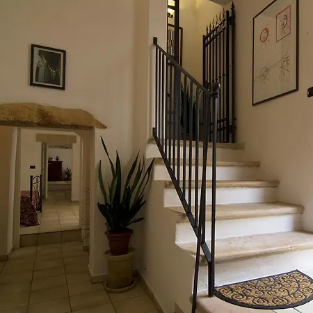 Altrov'e Bed & Breakfast